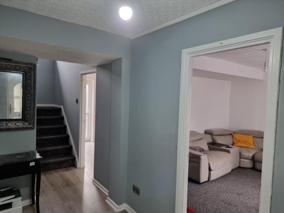 Spacious House In Central Manchester Buitenkant foto